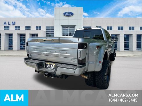 Certified 2022 Ford F450 Platinum w/ FX4 Off-Road Package AWD/4WD image 5