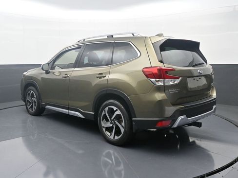 Used 2022 Subaru Forester Touring image 5