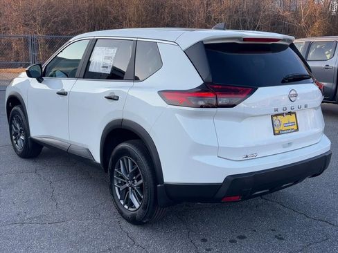 New 2026 Nissan Rogue S image 19