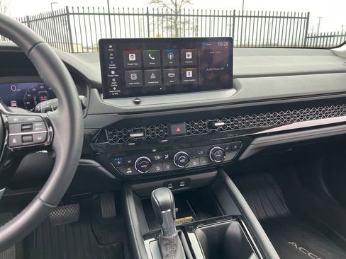 Certified 2023 Honda Accord Touring image 18