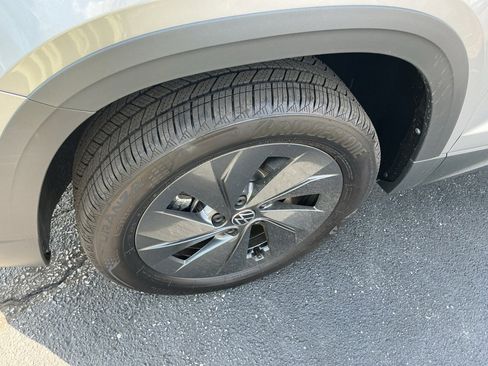 New 2026 Volkswagen Taos S FWD image 27