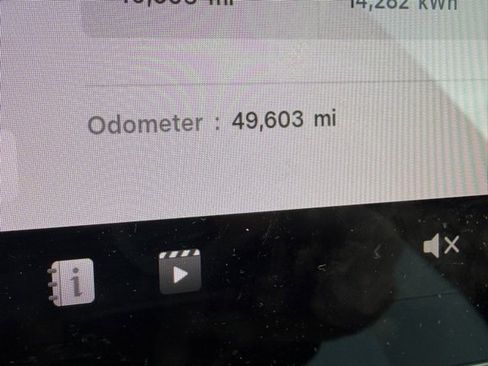 Used 2018 Tesla Model 3 Long Range image 14