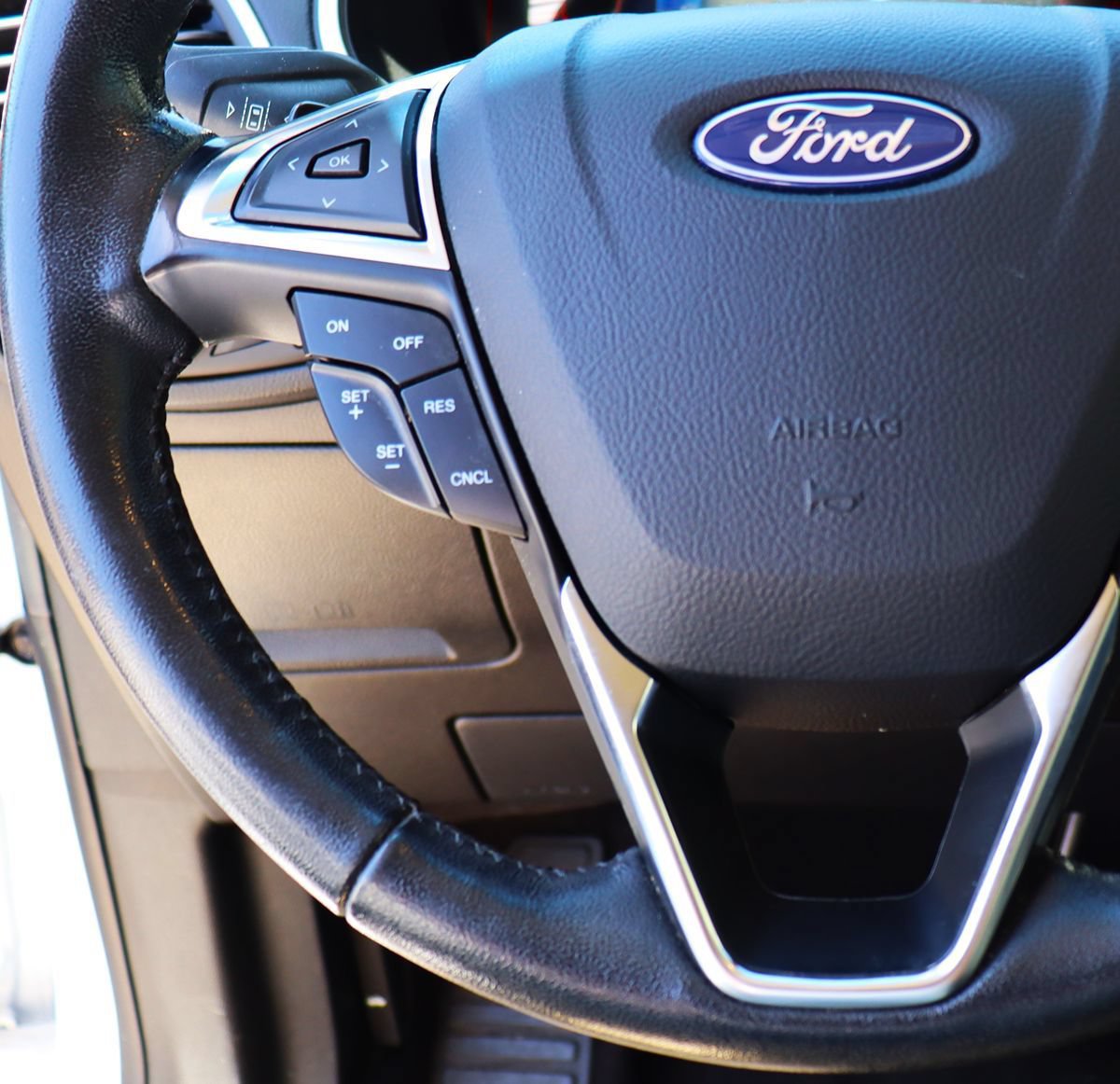 Used 2020 Ford Edge SEL AWD/4WD image 56