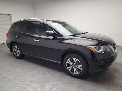 Used 2020 Nissan Pathfinder S FWD image 11