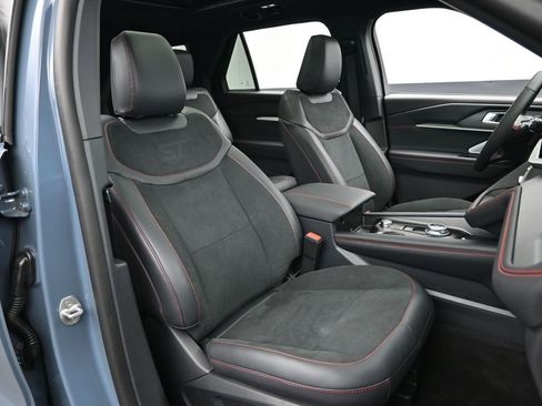 New 2025 Ford Explorer ST w/ Sun And Sound Package image 33