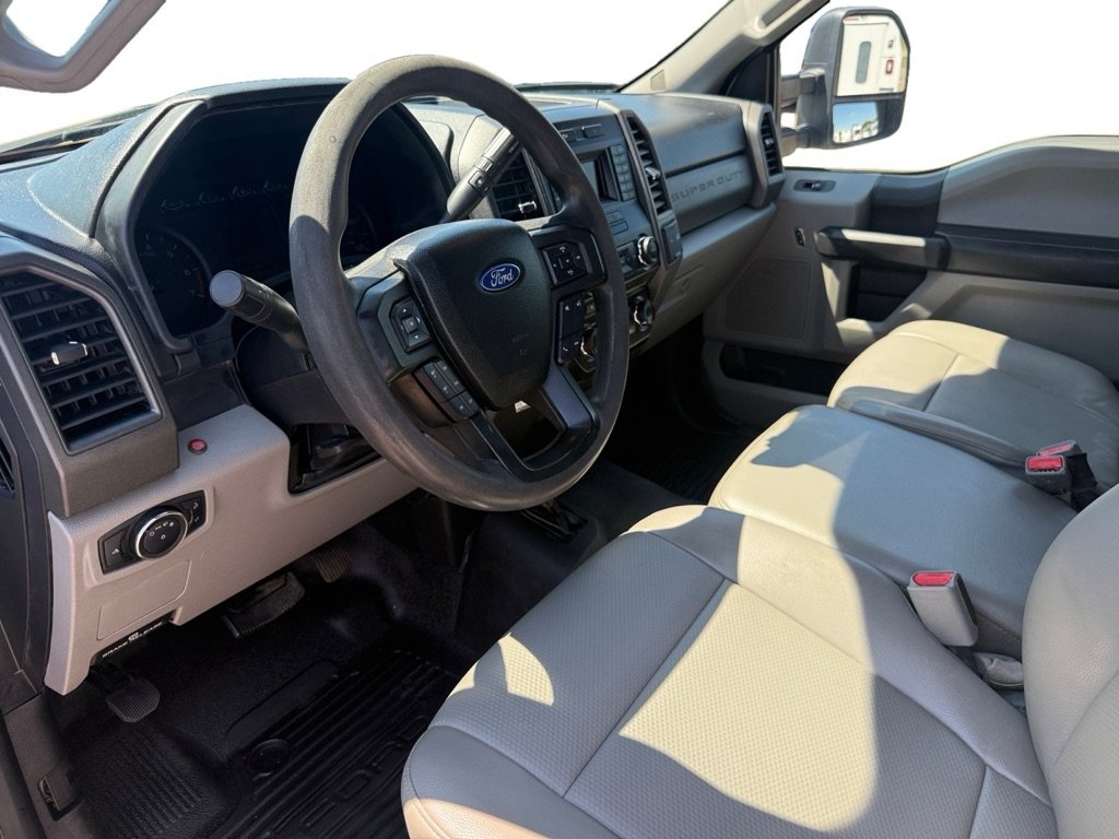 Used 2017 Ford F350 XL w/ Power Equipment Group AWD/4WD image 8