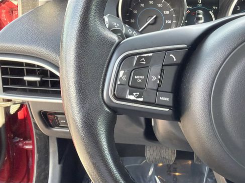 Used 2017 Jaguar XE image 35