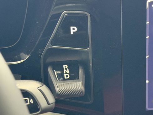 New 2026 Porsche Macan 4S Electric image 19