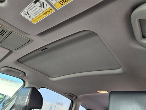 Used 2019 Honda CR-V Touring image 11