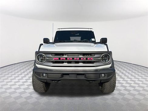 Used 2022 Ford Bronco Big Bend image 2