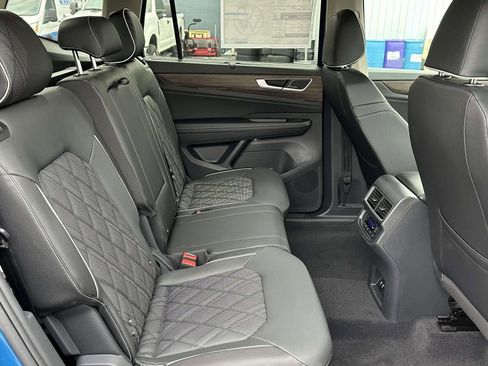 New 2026 Volkswagen Atlas SEL Premium R-Line image 15