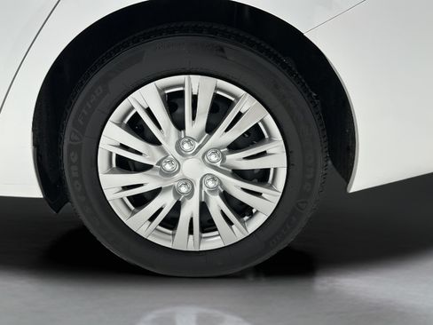 Used 2024 Nissan Sentra S FWD image 8