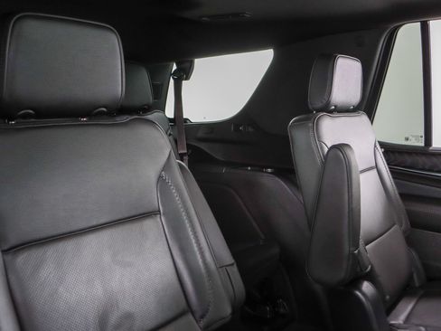 Used 2023 GMC Yukon Denali AWD/4WD image 32