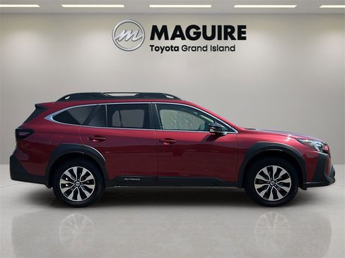 Used 2023 Subaru Outback Limited XT image 2