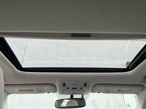 Used 2016 Lexus IS 200t RWD image 18