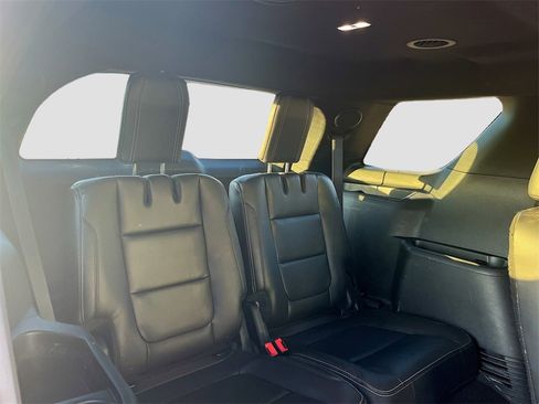 Used 2018 Ford Explorer Limited w/ Equipment Group 301A image 28