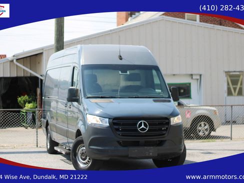 Used 2019 Mercedes-Benz Sprinter 170 image 1