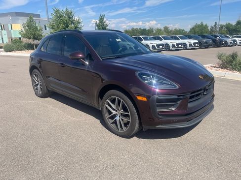 Used 2023 Porsche Macan AWD/4WD image 2