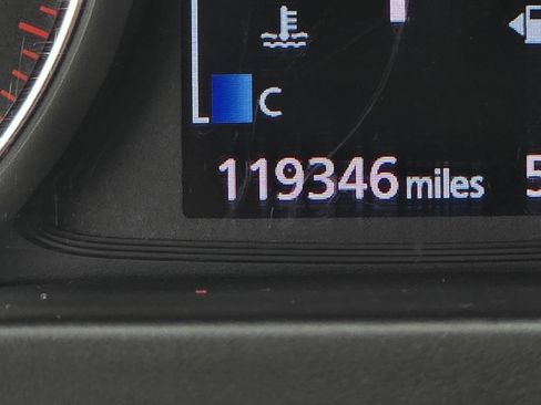 Used 2018 Mitsubishi Outlander ES FWD image 30