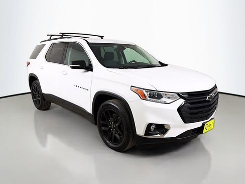 Used 2019 Chevrolet Traverse LT w/ LPO, Blackout Package AWD/4WD image 4