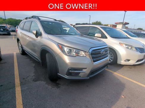 Used 2020 Subaru Ascent Premium w/ Convenience Package AWD/4WD image 3