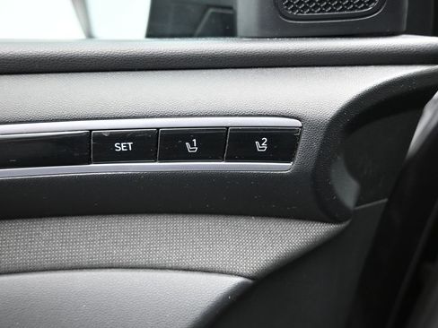 Used 2023 Hyundai Tucson Limited AWD/4WD image 19