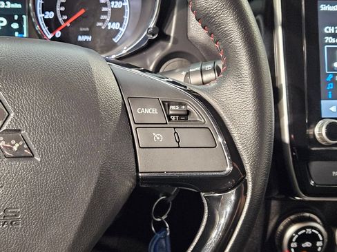 Used 2025 Mitsubishi Outlander Sport LE AWD/4WD image 27