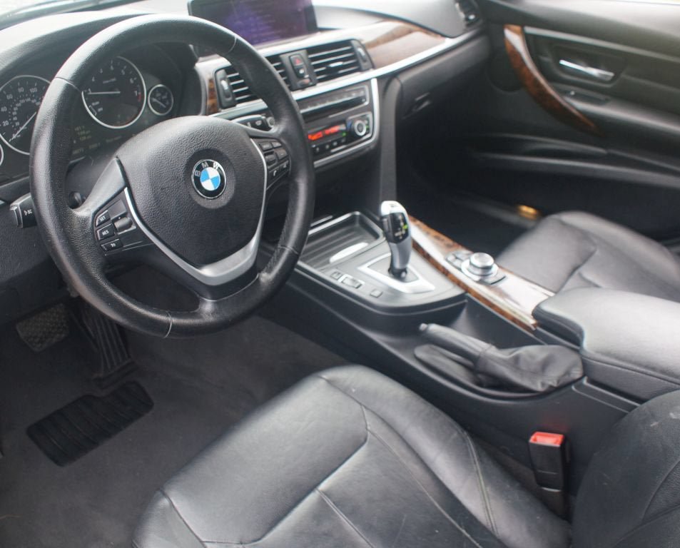 Used 2013 BMW 328i Sedan RWD image 11