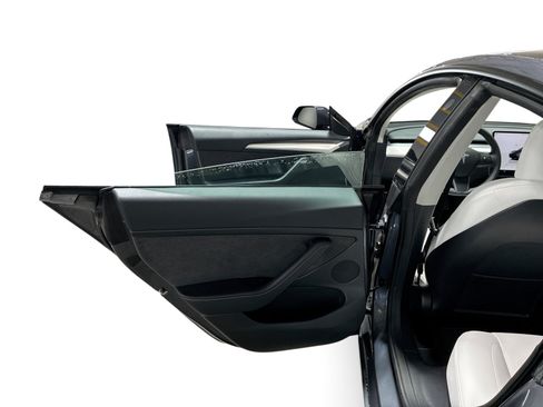 Certified 2023 Tesla Model 3 Long Range AWD/4WD image 10