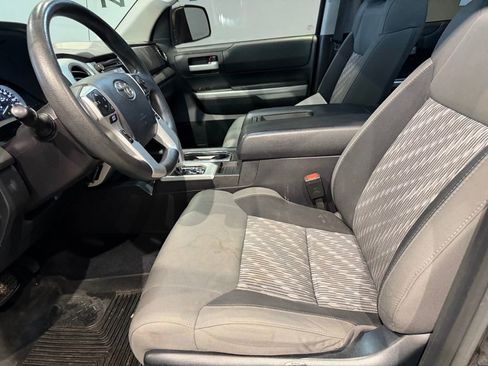 Used 2018 Toyota Tundra SR5 w/ TRD Off Road Package AWD/4WD image 20