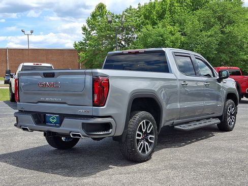 Used 2023 GMC Sierra 1500 AT4 w/ Technology Package AWD/4WD image 7