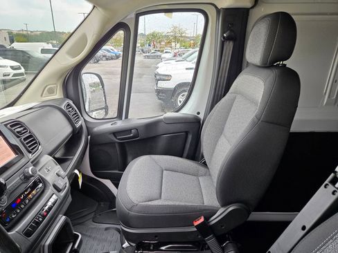 New 2026 RAM ProMaster 2500 w/ Convenience Group FWD image 21