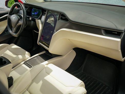 Used 2018 Tesla Model X 100D image 21
