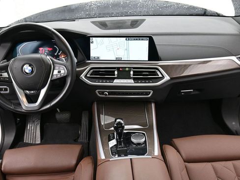 Used 2023 BMW X5 xDrive40i w/ Premium Package image 12