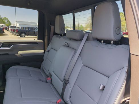 Certified 2025 GMC Sierra 2500 SLT w/ SLT Premium Package AWD/4WD image 22