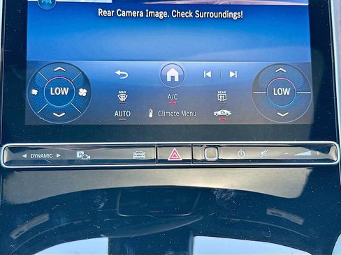 Used 2026 Mercedes-Benz GLC 300 image 16