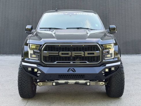 Used 2019 Ford F150 Raptor w/ Equipment Group 802A Luxury AWD/4WD image 3