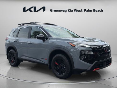 Used 2026 Nissan Rogue SV AWD/4WD image 1