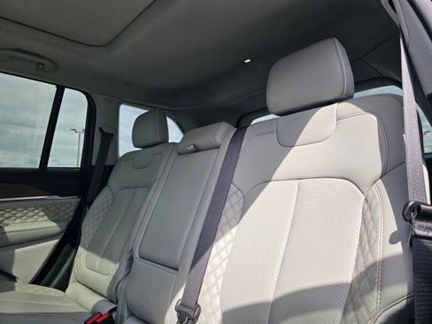 Used 2022 Jeep Grand Cherokee Summit w/ Adv Protech Group IV AWD/4WD image 21