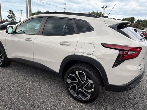 New 2026 Chevrolet Trax RS w/ Driver Confidence Package FWD image 10