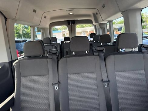 Used 2024 Ford Transit 350 XLT RWD image 4