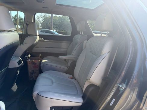 Used 2021 Hyundai Palisade Limited FWD image 10