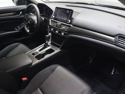 Used 2022 Honda Accord LX image 11