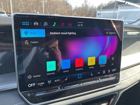 New 2026 Volkswagen Tiguan SE AWD/4WD image 20