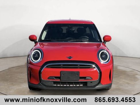 Used 2024 MINI Cooper 4-Door Hardtop image 8