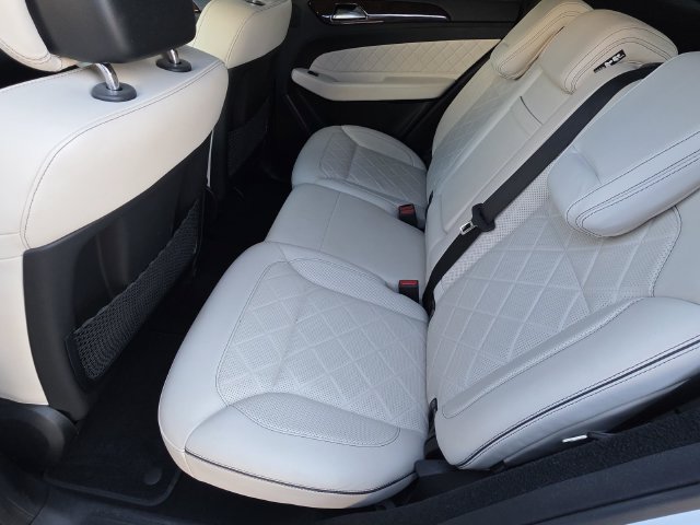 Used 2017 Mercedes-Benz GLE 400 4MATIC image 9