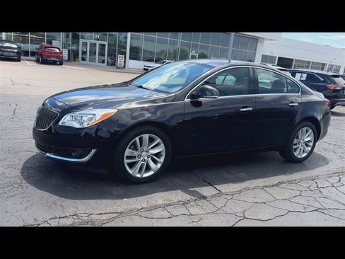Used 2014 Buick Regal Premium w/ Driver Confidence Package #2 AWD/4WD image 4