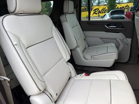 New 2026 GMC Yukon XL Denali w/ Denali Reserve Package AWD/4WD image 22