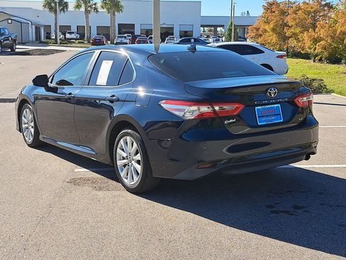 Used 2020 Toyota Camry LE image 4