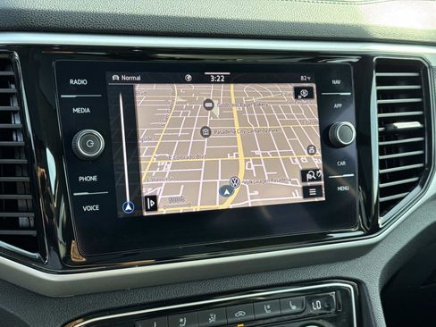 Certified 2022 Volkswagen Atlas SEL Premium image 29